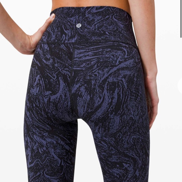 Lululemon Wunder Under HR - size 2 - black/blue - Picture 2 of 6